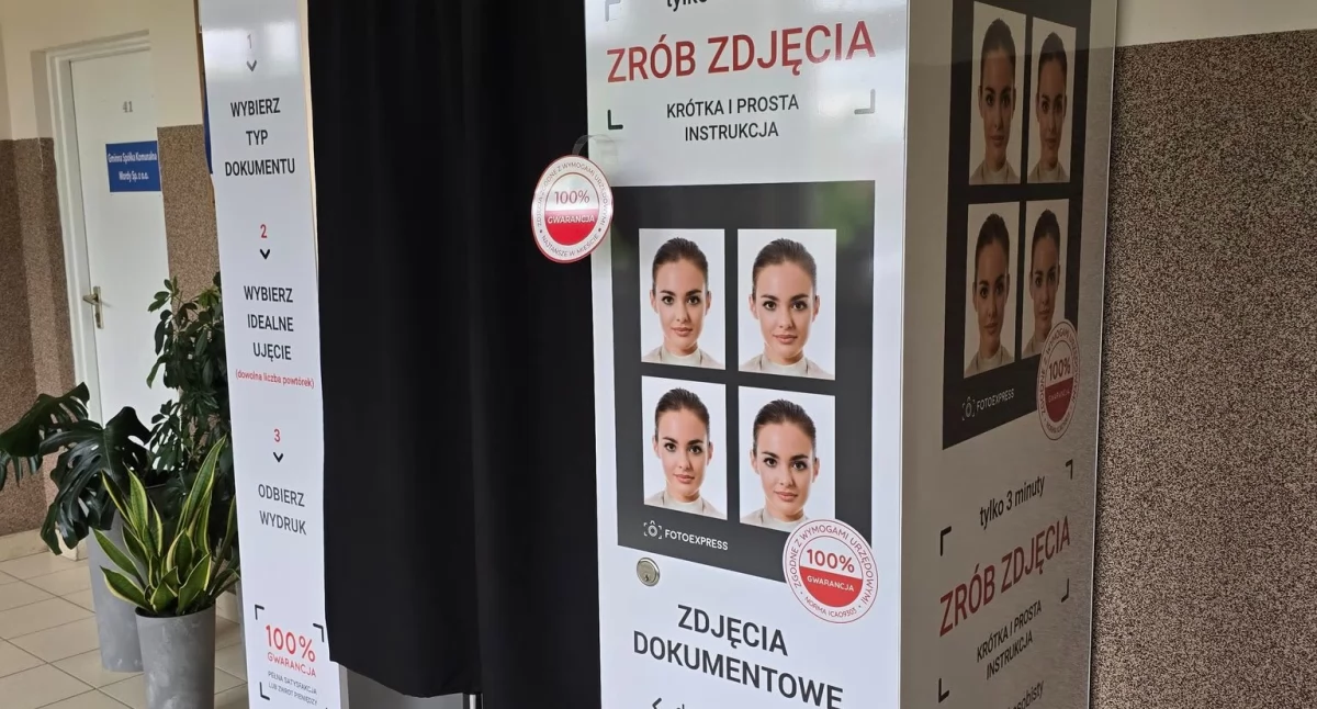 Samorząd, festynie urzędzie Mordach zdjęcia ręki - zdjęcie, fotografia