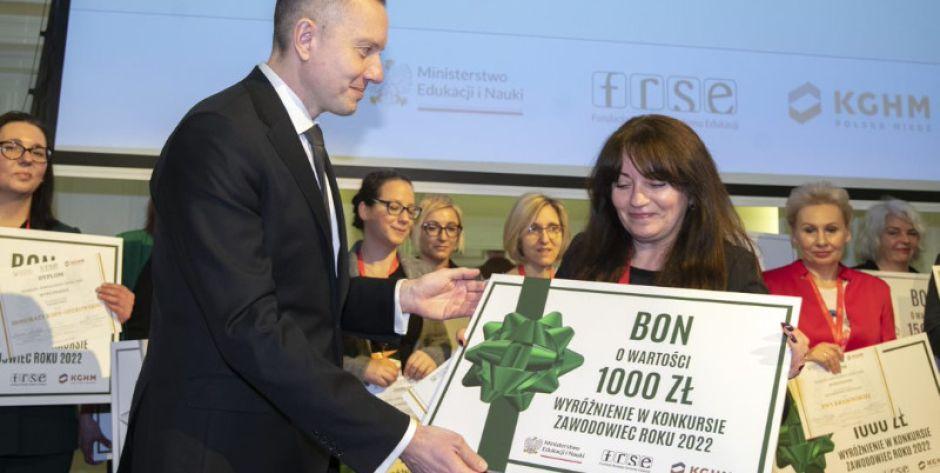 Wyróżnienie dla nauczycielki Anny Borychowskiej z ZSP nr 3 w Siedlcach - fot. d