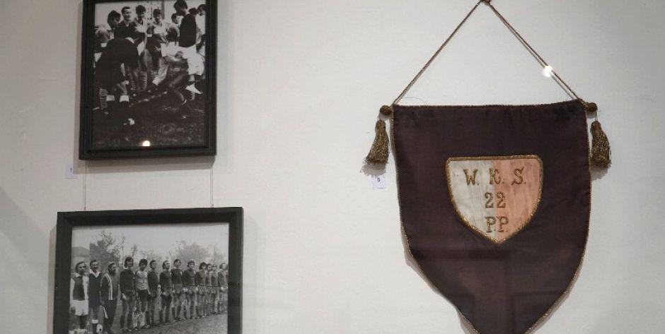 Historyczny proporczyk klubu WKS 22 pp Siedlce fot. Siriss