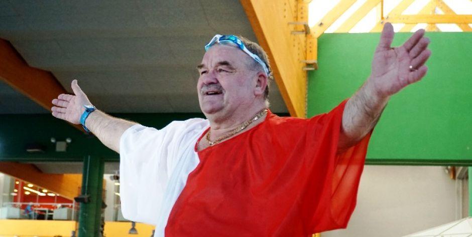 Waldemar Gajewski, znany jako Waldi Taxi obchodzi 70. urodziny z przytupem! Fot. Sirris