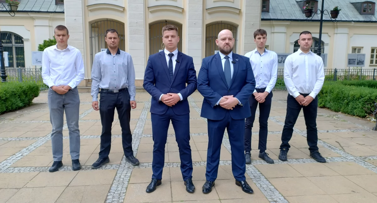 Członkowie siedleckich struktur Ruchu Narodowego i Konfederacji Fot. KO