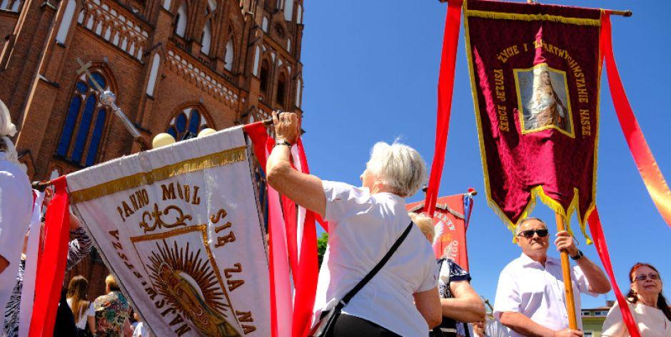 Ulicami Siedlec przeszła procesja Bożego Ciała