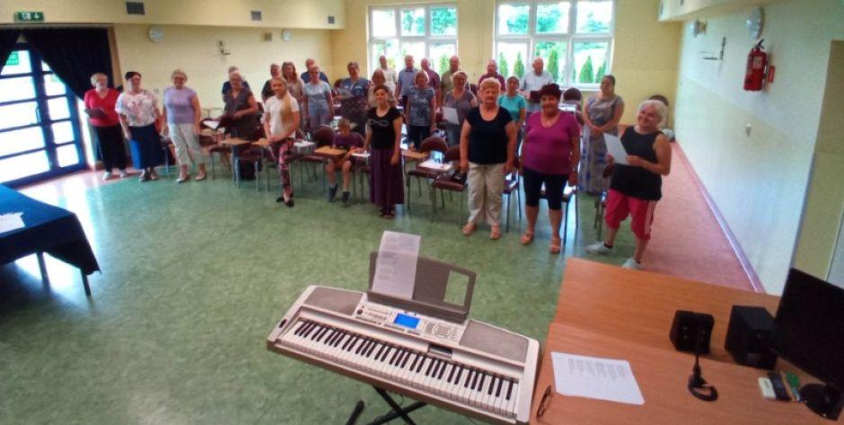 Wielopokoleniowy Chór Gminy Kotuń - fot. sd