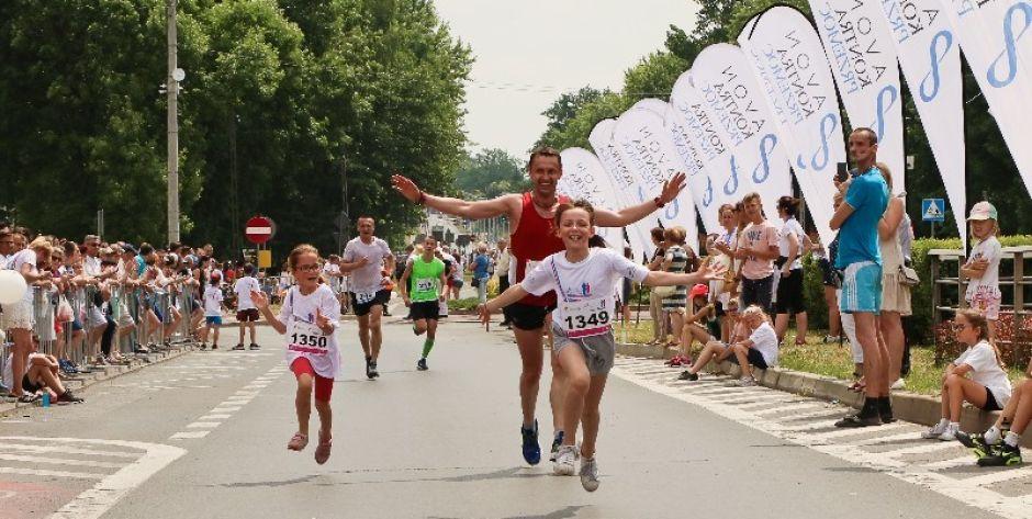 Bieg uliczny Avon kontra przemoc - będą utrudnienia na głównych ulicach Garwolina Fot. arch. organizatora - fot. Fot. arch. organizatora