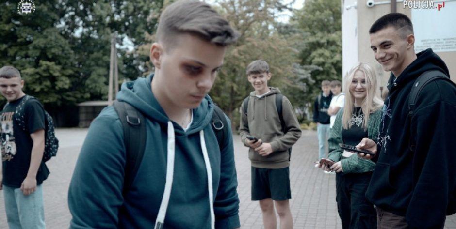 Przemoc rówieśnicza - premiera spotu profilaktycznego, którego pomysłodwacą były policjantki z KPP Garwolin - fot. KPP Garwolin