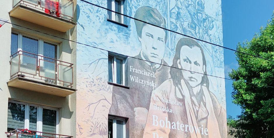 Mural ks. Stanisława Brzóski i Franciszka Wilczyńskiego w Sokołowie Podlaskim 