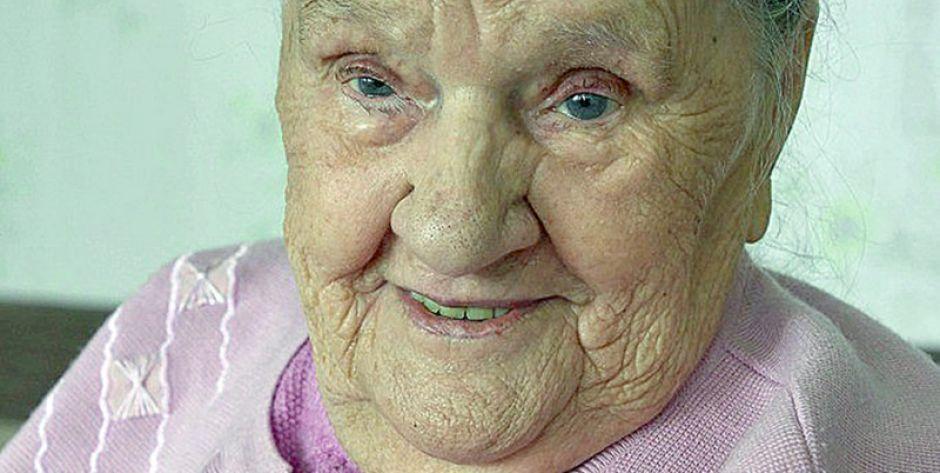 Teresa Soczewka, stulatka z gminy Mordy. Fot. Starostwo Powiatowe w Siedlcach - fot. Fot. Starostwo Powiatowe w Siedlcach