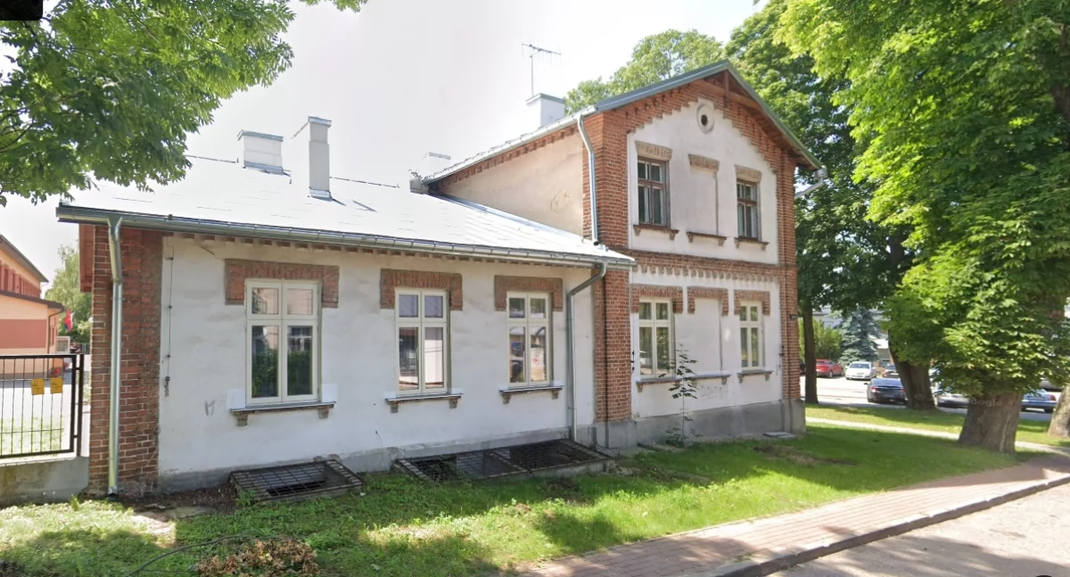  Willa przy ul. Szpitalnej 2 w Łosicach. Fot. google maps