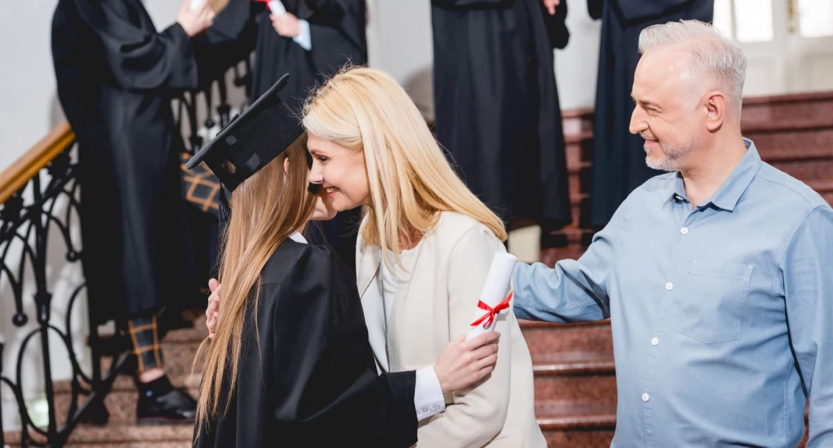 Promocja, zwrócić uwagę wyborze kierunku studiów - zdjęcie, fotografia