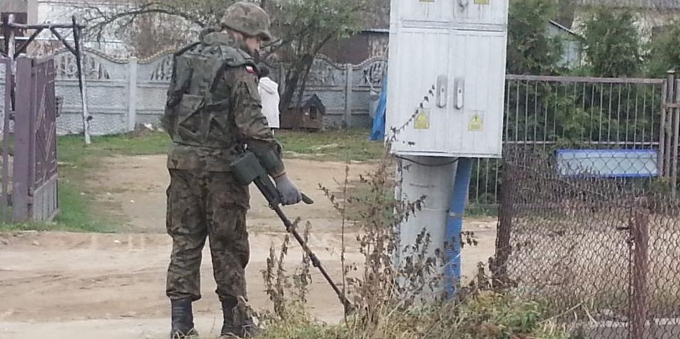 Saper przy pracy w Woli Suchożebrskiej ( fot.jp) - fot. 