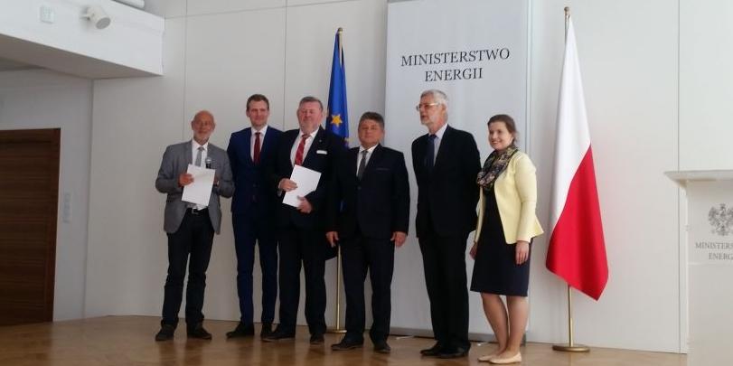 Certyfikat odebrali burmustrz Sokołowa Podlaskiego Bogusław Karakula i prezes PUiK Maciej Wąż - fot. UM Sokołów Podl.