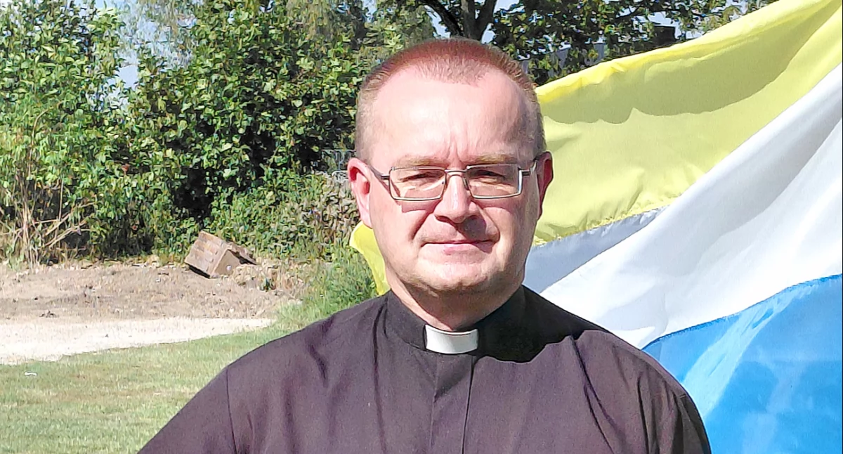 Ks. Jarosław Oponowicz.