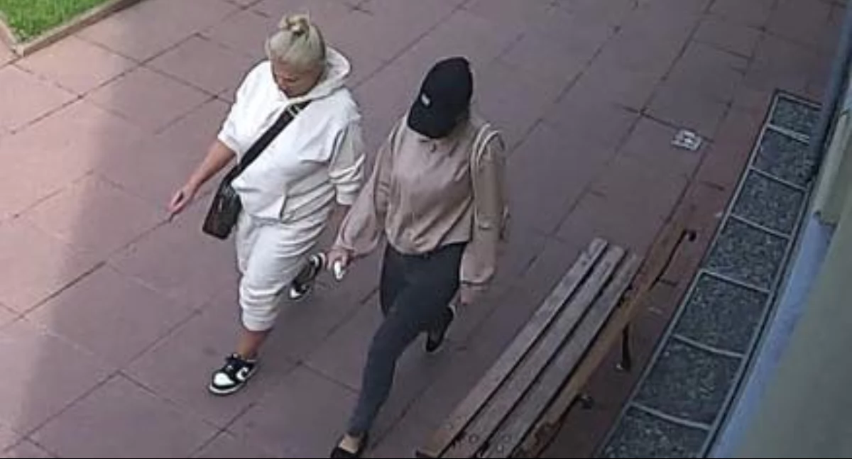 Komunikaty policyjne, Ukradły gotówkę mieszkania Szuka policja - zdjęcie, fotografia