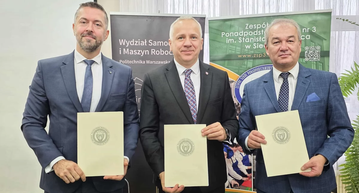 Siedlecka „Samochodówka” podpisała umowę z Politechniką Warszawską. Nowe możliwości dla uczniów i nauczycieli - fot. Aga Król