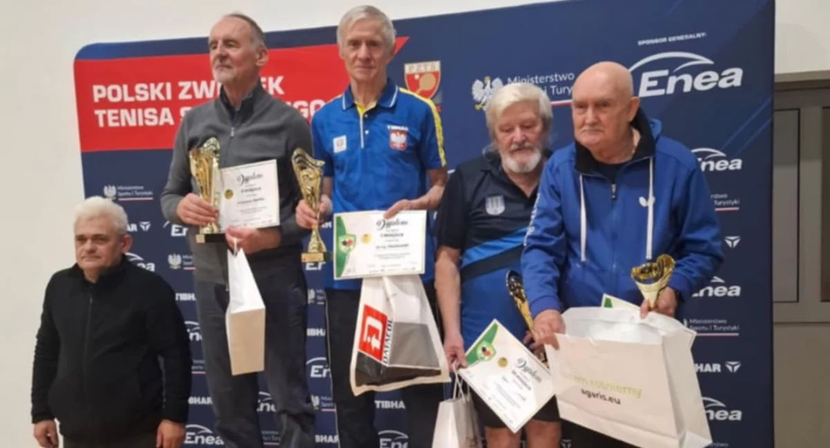 Tenis stołowy, Jerzy Głuchowski znów szczycie drugie miejsce Osińskiej - zdjęcie, fotografia