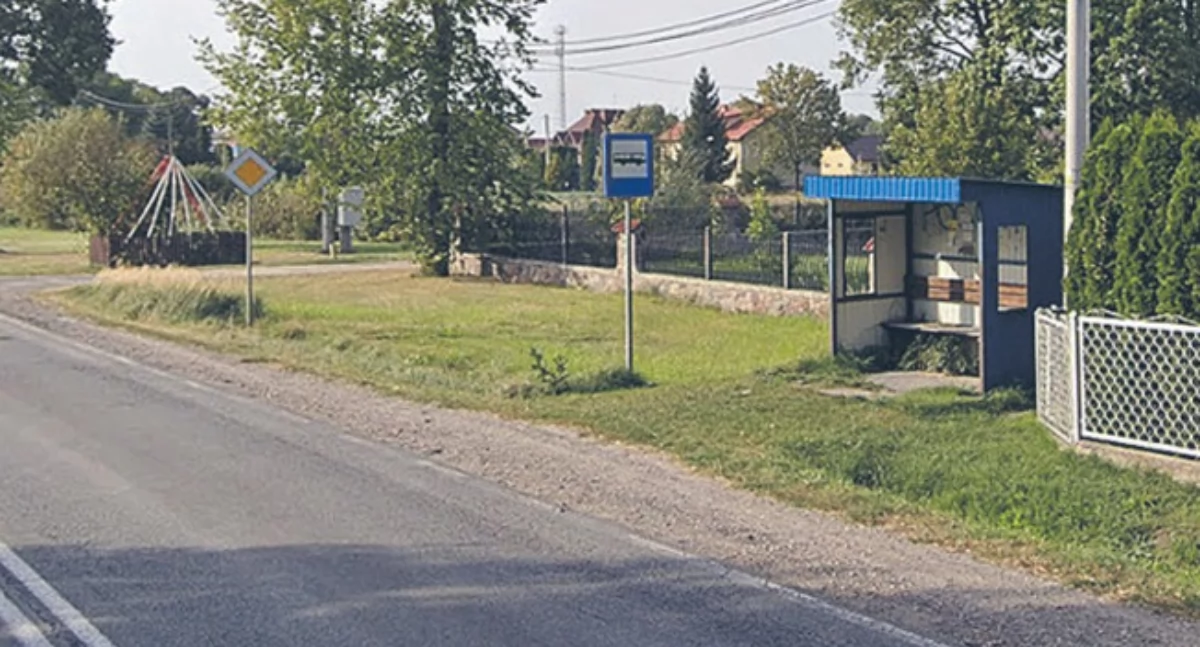 Przystanek w Podnieśnie. Fot. googlemaps 