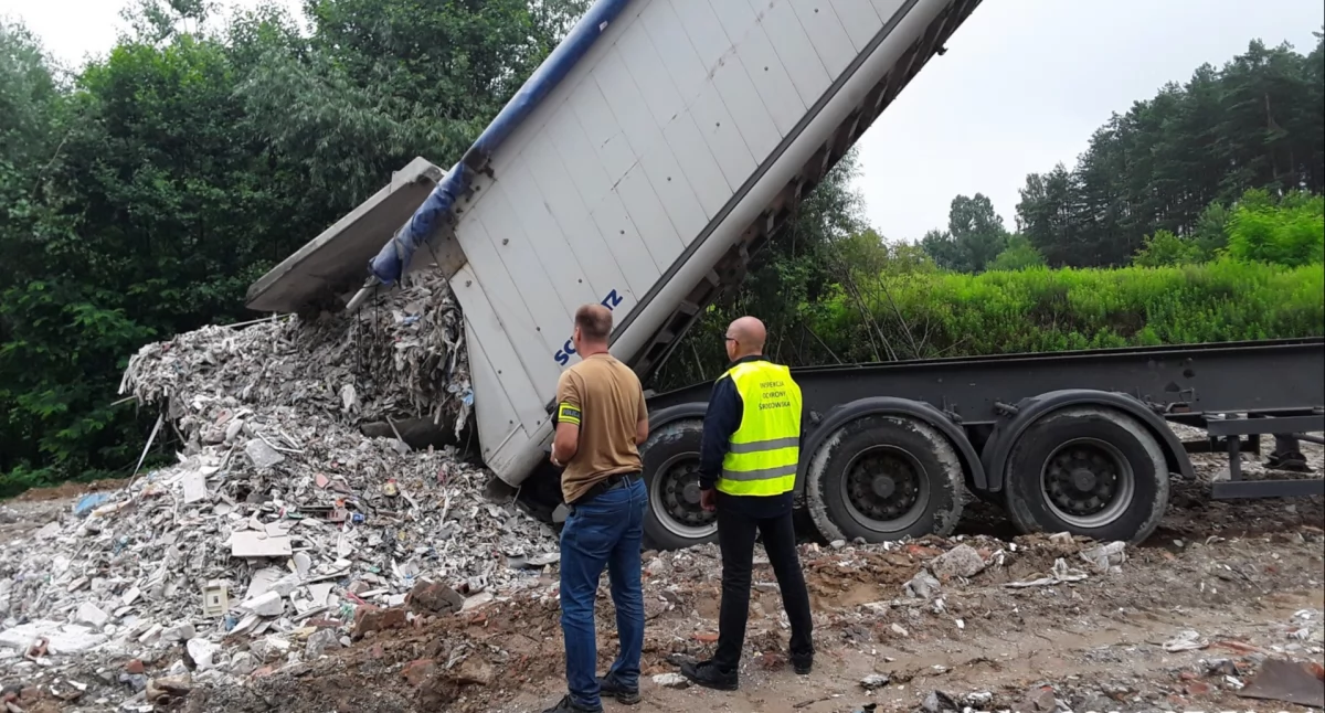 Archiwalne zdjęcie ze składowiska w Makówcu Dużym. Fot. WIOŚ