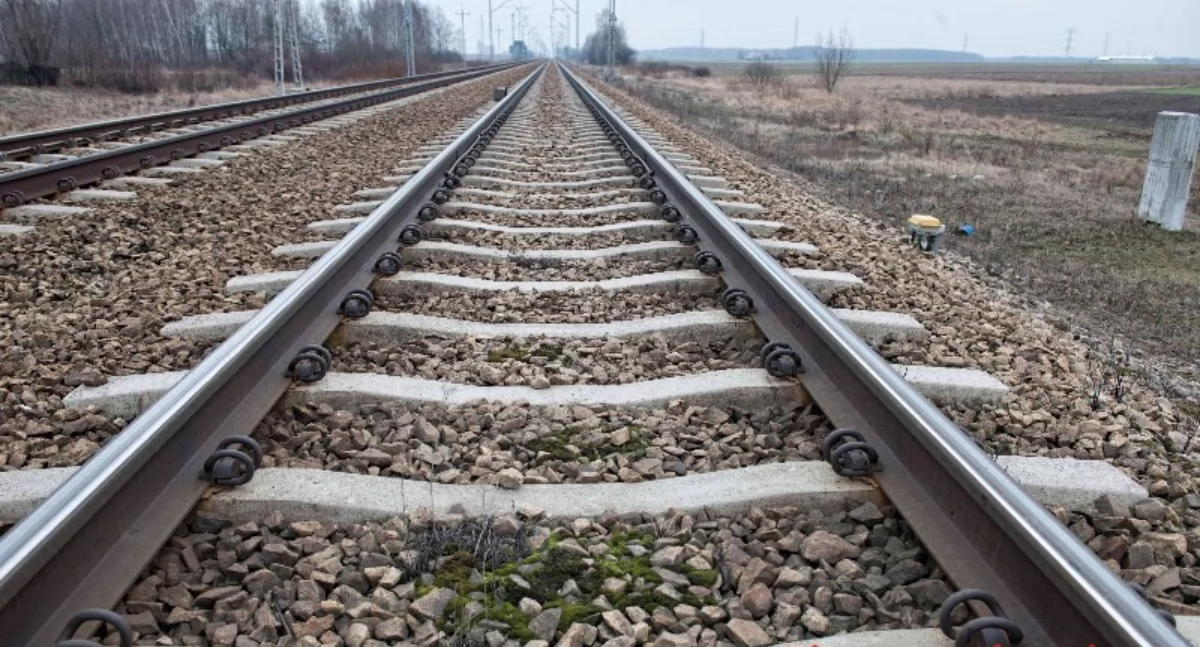 Tragiczne potrącenie na stacji Nowe Dębe Wielkie. Nie żyje młody mężczyzna - zdjęcie poglądowe - fot. Aga Król