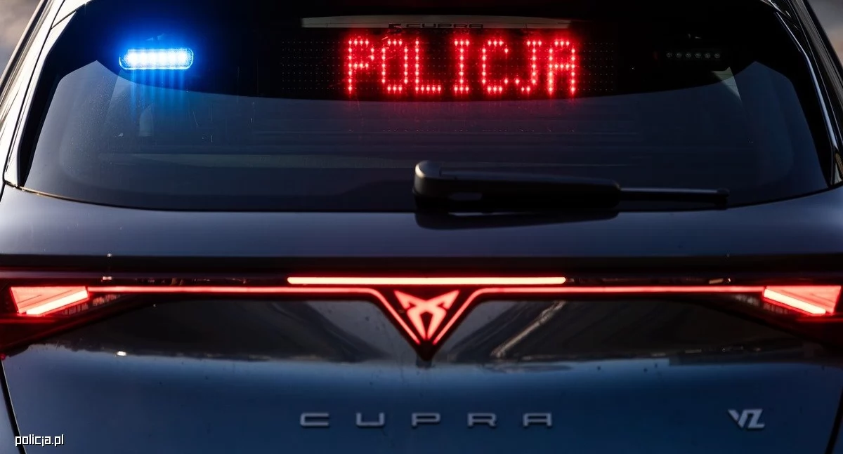 Święta Bożego Narodzenia rozpoczęte. Policja apeluje do kierowców o ostrożność na drogach - fot. policja.pl