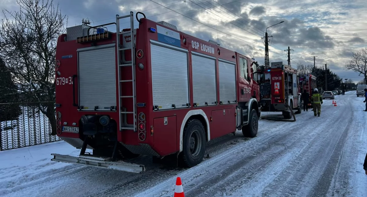 Pożar w Brzuzie, fot. OSP KSRG Ostrówek