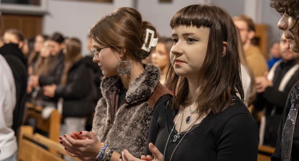 Religia, Młodzi pytali powołanie Nocne Czuwanie siedleckim - zdjęcie, fotografia