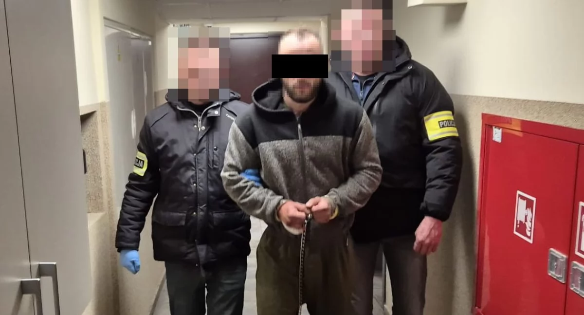 Kronika kryminalna, Nożownik Łukowa tymczasowym areszcie Odpowie warunkach recydywy (film zatrzymania) - zdjęcie, fotografia