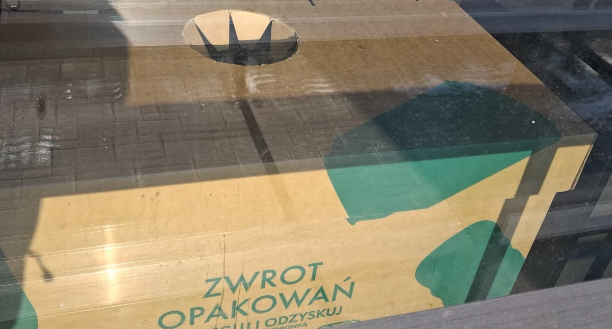 Butelkomat po siedlecku:). Fot. ZJ