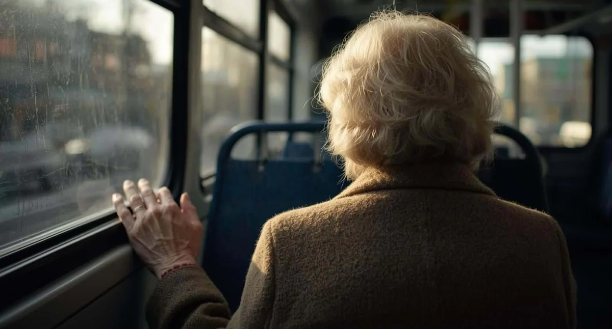 Samorząd, Siedlce Zagubiona seniorka autobusie - zdjęcie, fotografia