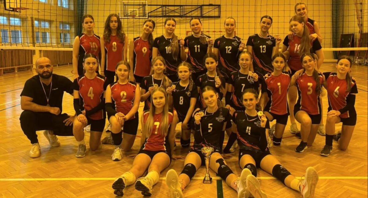 Sukces drużyny z ZS w Suchożebrach: Puchar Starosty w finałach  Piłki Siatkowej dziewcząt, fot. arch. ZS w Suchożebrach (zdjęcie symboliczne)Masz na koncie sportowy sukces? Możesz się zgłosić! 