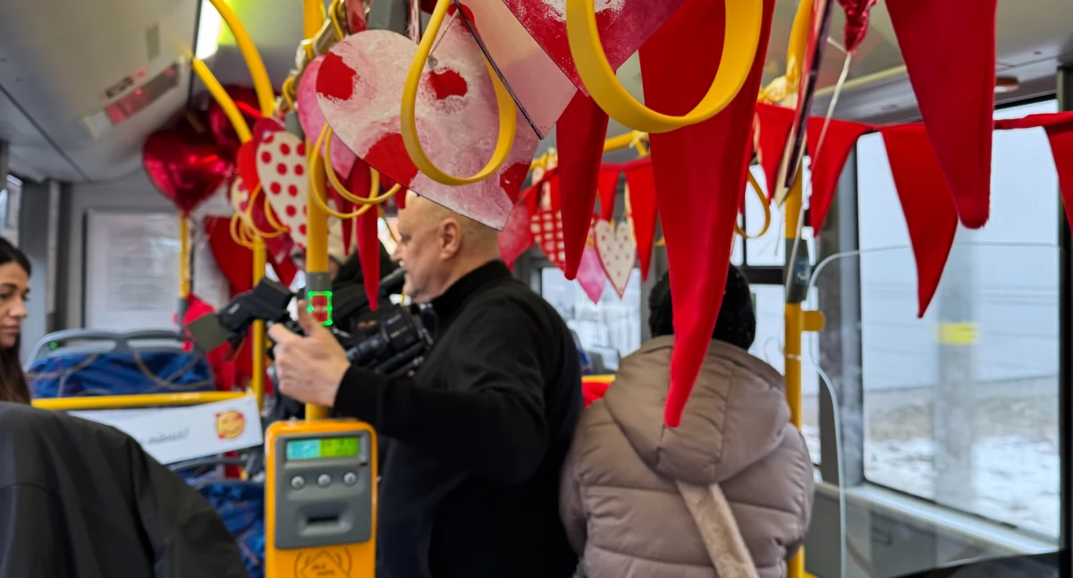 Samorząd, Ulicami Siedlec kursuje „Zakochany Autobus - zdjęcie, fotografia