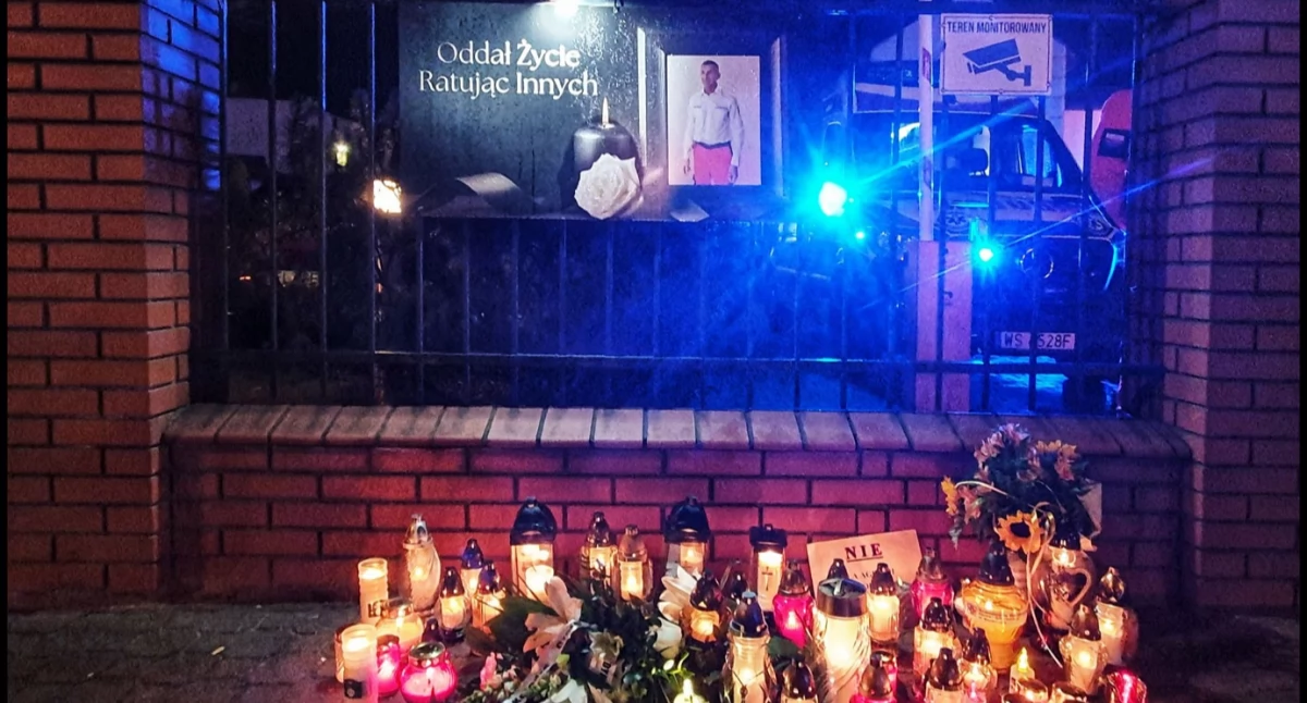 Opinia biegłych w sprawie Adama Cz. Prokuratura przygotowuje akt oskarżenia po śmierci ratownika - fot. Aga Król
