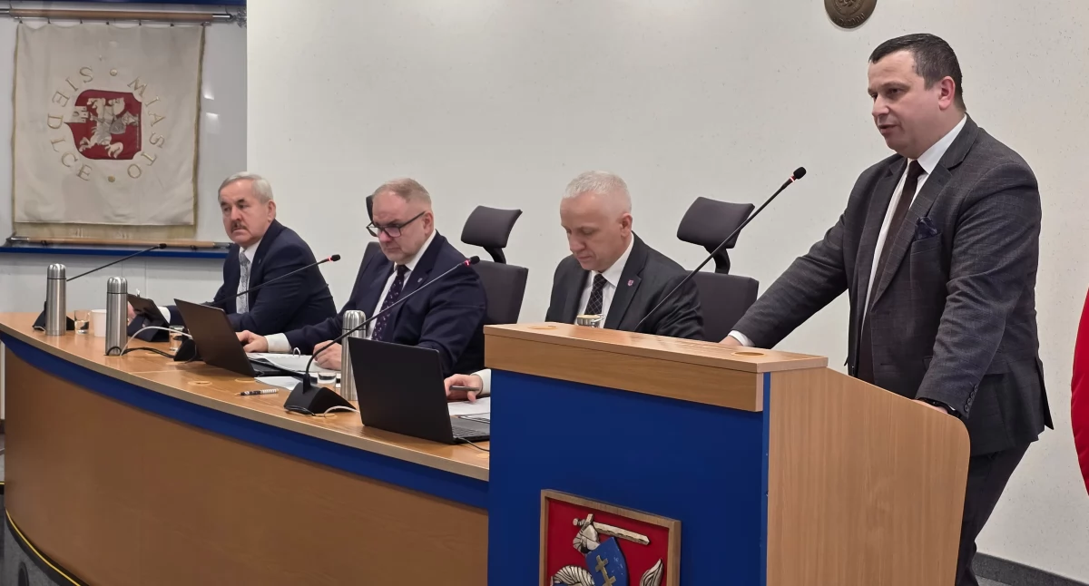 Mecenas Leszek Czapski wyjaśnia, że samorząd nie może odrzucić spadku.