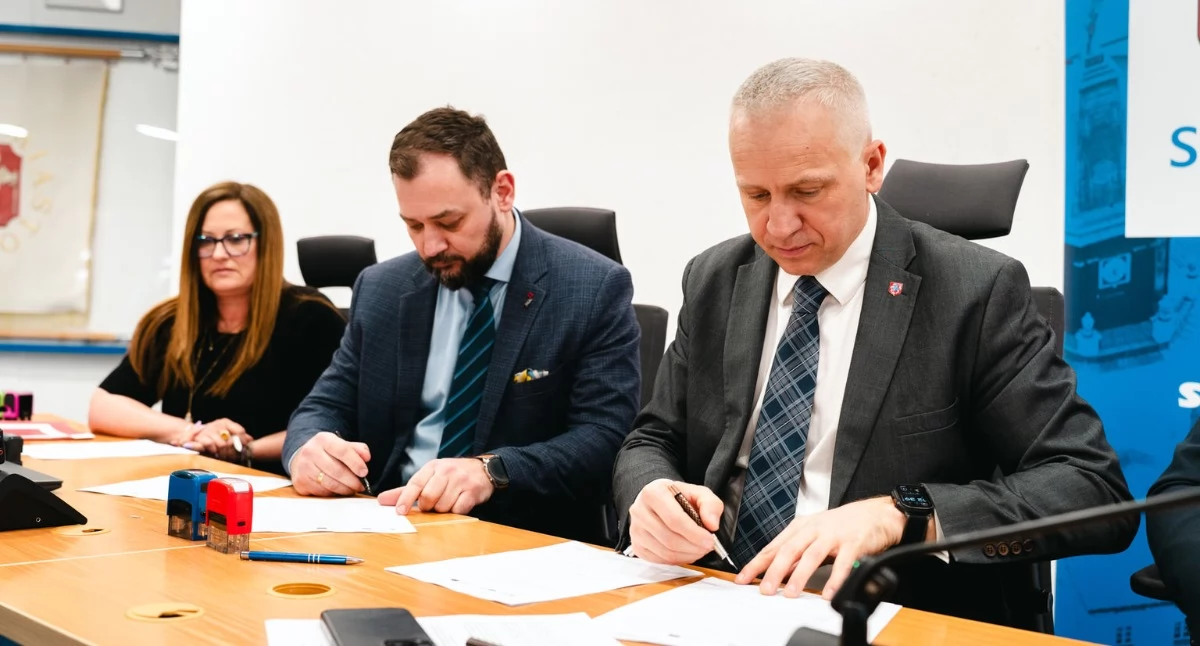 W siedleckim magistracie została podpisana umowa pożyczki na cyberbezpieczeństwo. FOT. UM Siedlce