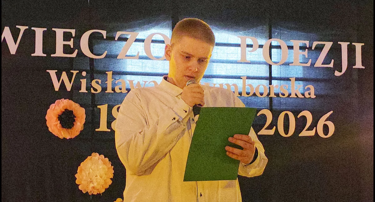 Wieczór z poezją Wisławy Szymborskiej. Uczniowie SOSW w Siedlcach zaprezentowali własne interpretacje - fot. Aga Król