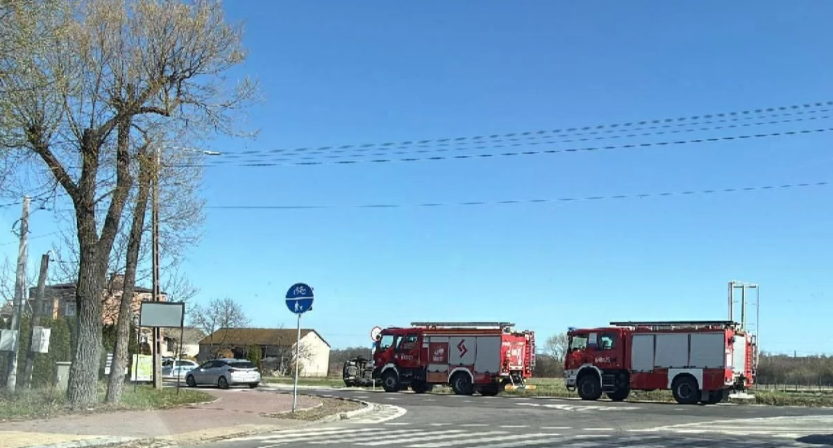 Dachowanie na Alei 550 - lecia w Sokołowie Podlaskim, fot. Facebook Samochody Ratownicze 