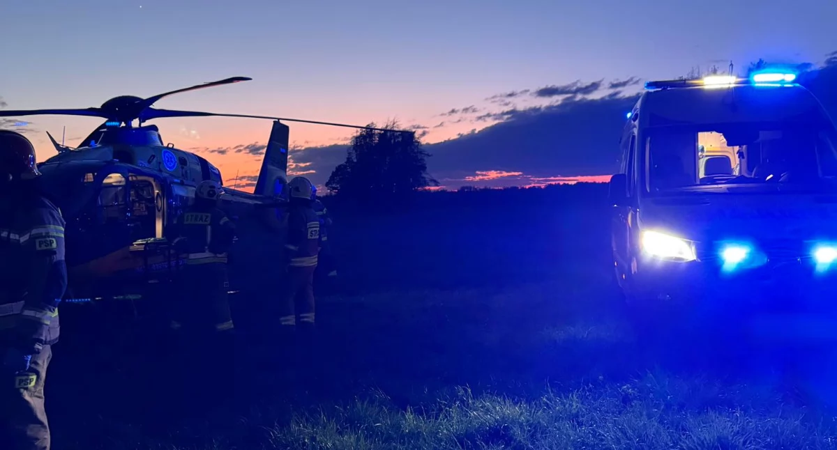 Leokadia. 41-latek potrącony przez pociąg InterCity. Został przetransportowany śmigłowcem do Warszawy - fot. OSP Wola Łaskarzewska