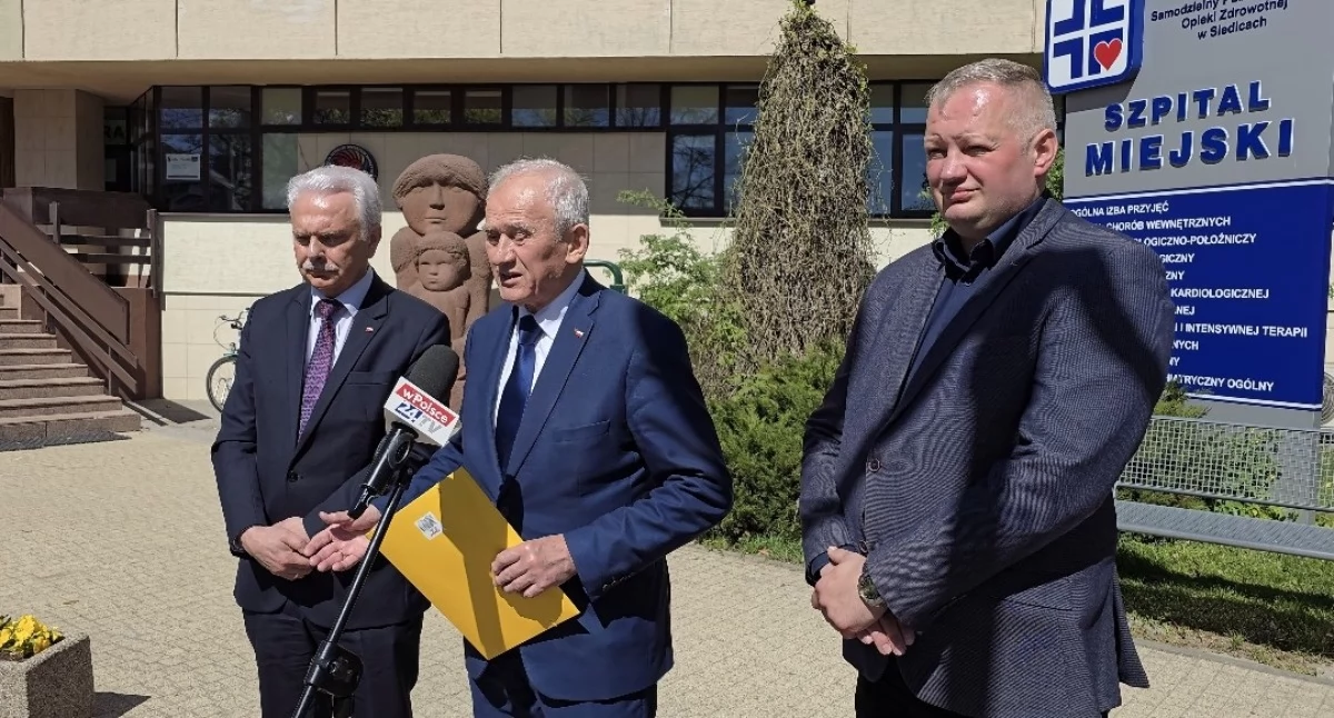 Konferencja prasowa pod SP ZOZ w Siedlcach. Fot. MP