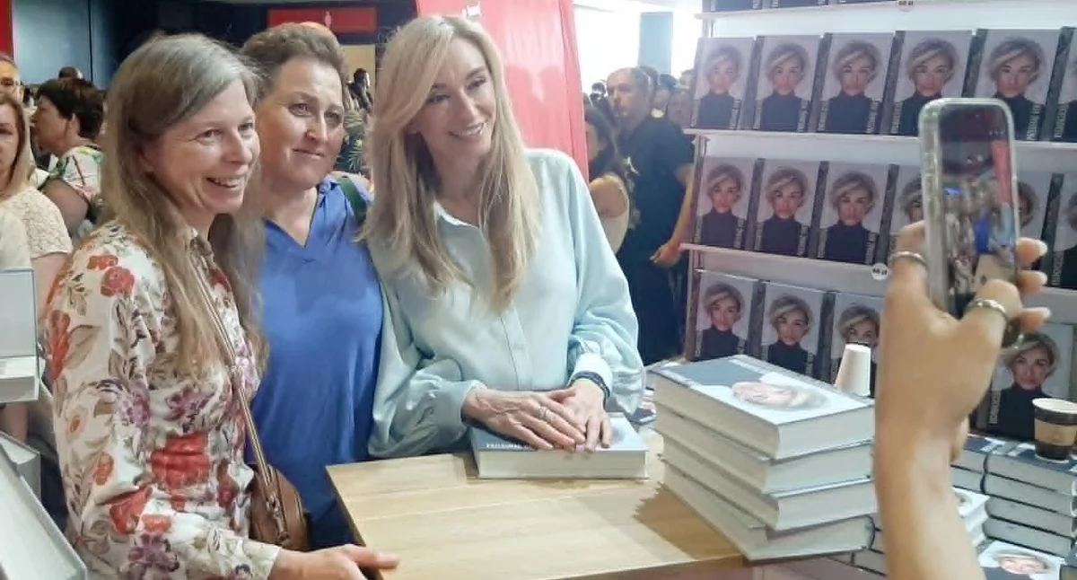 Martyna Wojciechowska  i jej fani  fot. Tomasz Markiewicz