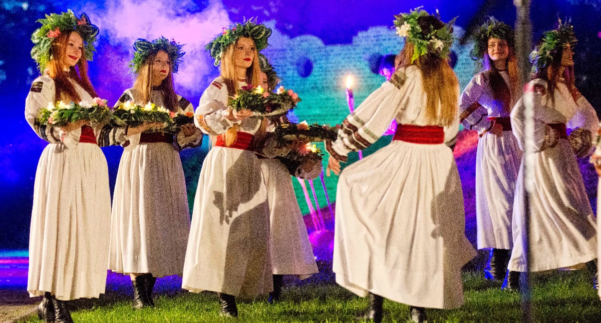 Wianki, ogień i słowiańskie obrzędy. Noc Kupały w Aleksandrii - fot. Aga Król