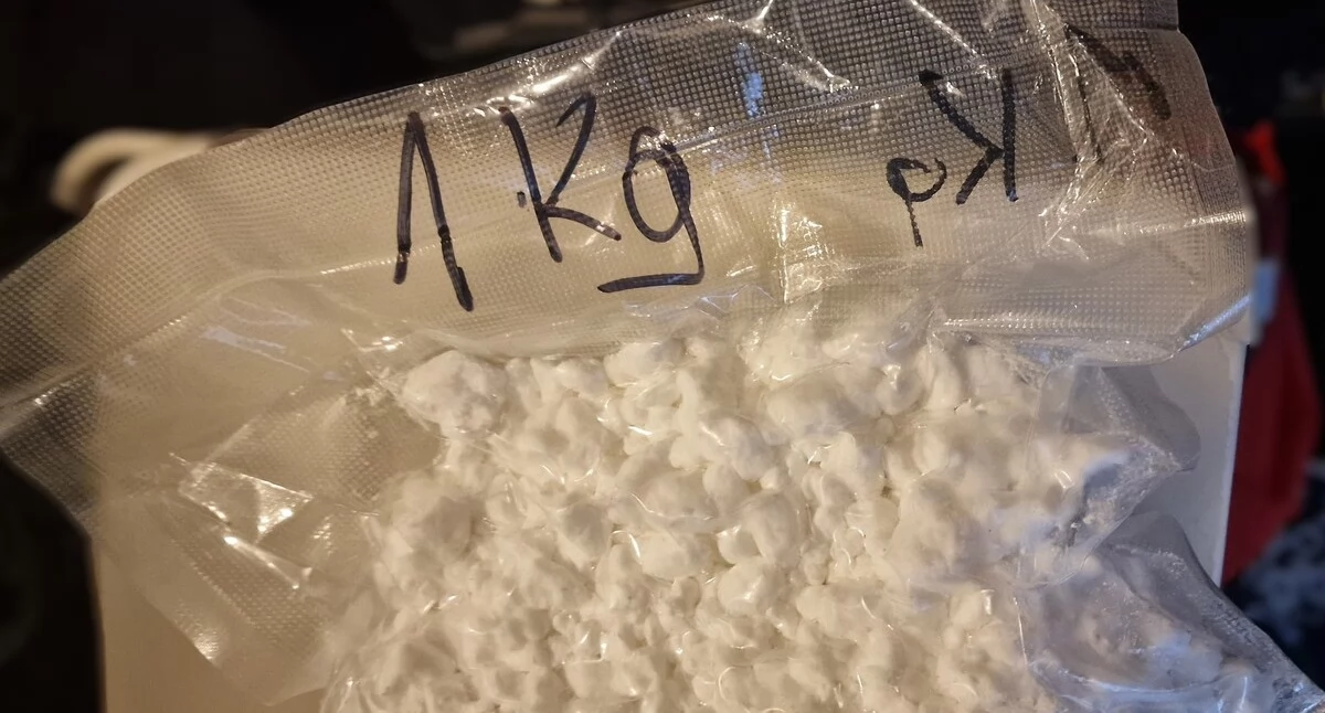 Ponad kilogram amfetaminy w zamrażarce. 38-latek zatrzymany - Policja Garwolin