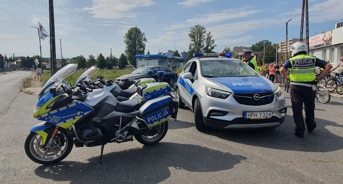 Pędził 167 km/h, wyrzucał narkotyki przez okno i prowadził po alkoholu. 20-latek zatrzymany na S17 - zdjęcie poglądowe fot. Aga Król