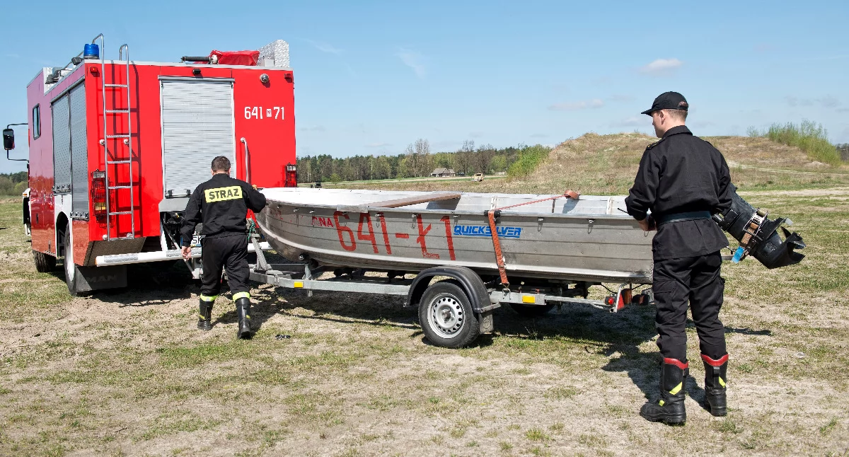 Tragiczny finał poszukiwań w Trojanowie. 41-latek utonął w wyrobisku po żwirowni - zdjęcie poglądowe fot. Aga Król