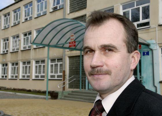 Dyrektor Leszek Rozbicki planuje wskrzeszenie w szkole kierunków rolniczych. - fot. 