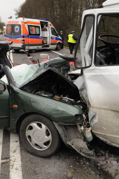 Wypadek w okolicach jagodnego. Fot. Janusz Mazurek - fot. 