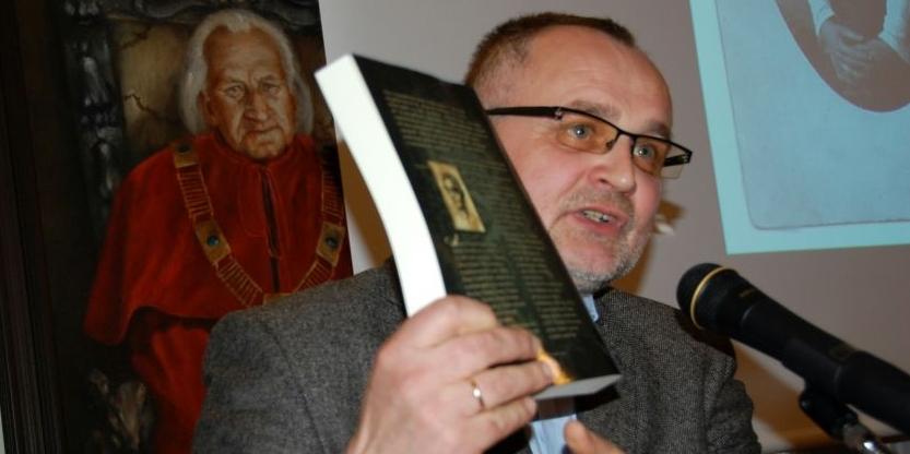 Edward Kopówka - kierownik Muzeum Walki i Męczeństwa w Treblince, jeden z członków komitetu redakcyjnego \