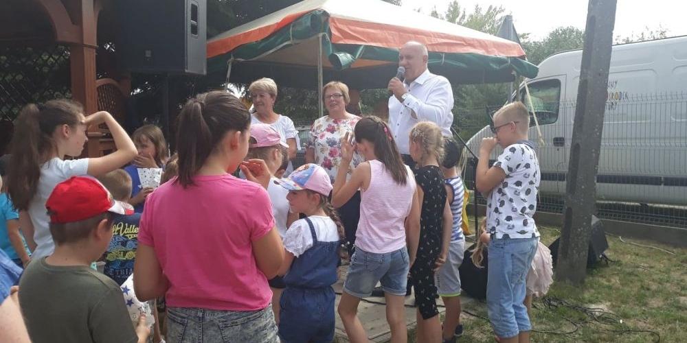 Imprezę rozpoczął wójt gminy Siedlce Henryk Brodowski