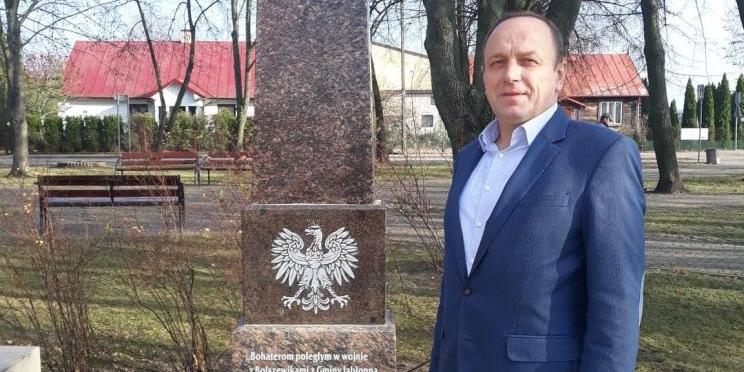 Pomysłodawca odbudowy pomnika, wójt Wiesław Michalczuk - fot. 