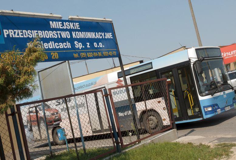 Za niespełna rok wysłużony tabor siedleckiego MPK 
wzbogaci się o kilkanaście nowych autobusów. Fot. Janusz Mazurek - fot. 