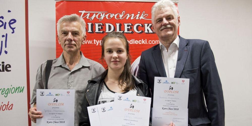 Czołowe miejsca w kategorii generalnej zajęli - od lewej - 

Józef Flaziński, Patrycja Waszczuk, Sławomir Kurpiewski - fot. Aga Król
