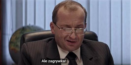 Robert Górski jako Jarosław Kaczyński w „Uchu Prezesa” (screen Youtube) - fot. screen